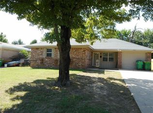 710 Gwenn St, Springdale, AR 72762