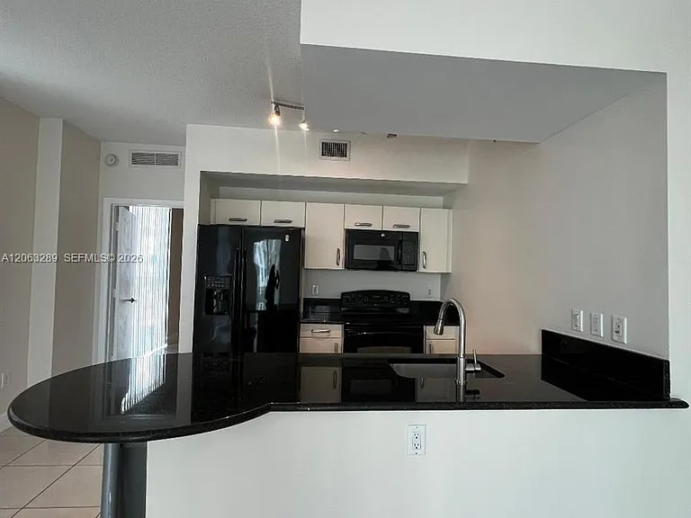 7275 SW 90th Way #312 — Photo 6