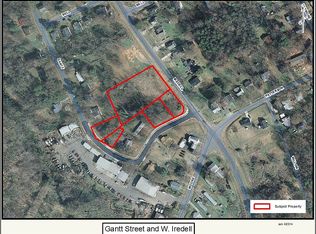 526 W Iredell Ave, Mooresville, NC 28115