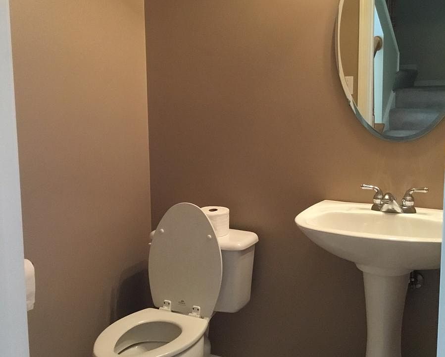 1/2 bath