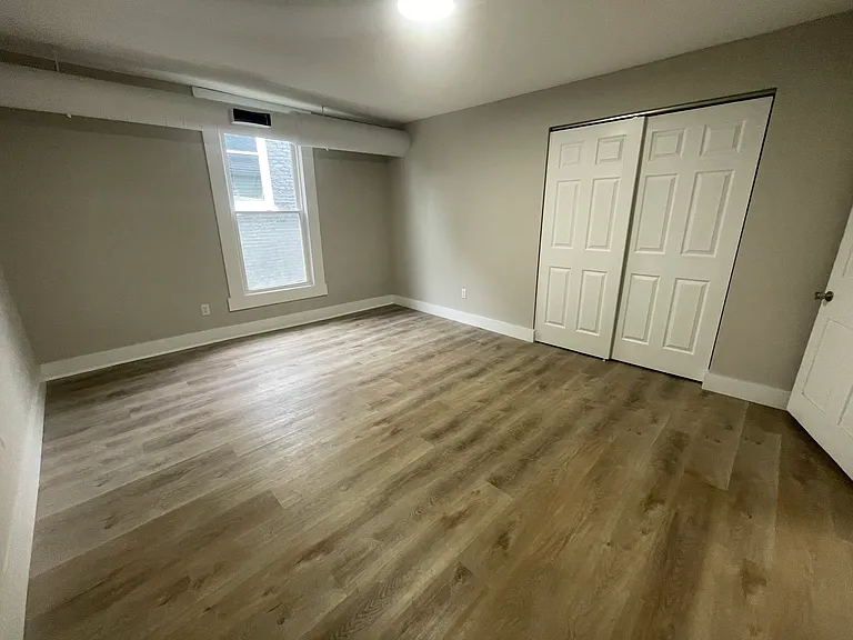 724 6th Ave #2 — Photo 5