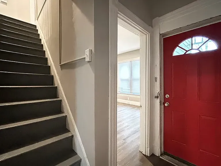3131 Harvard Ave — Photo 8