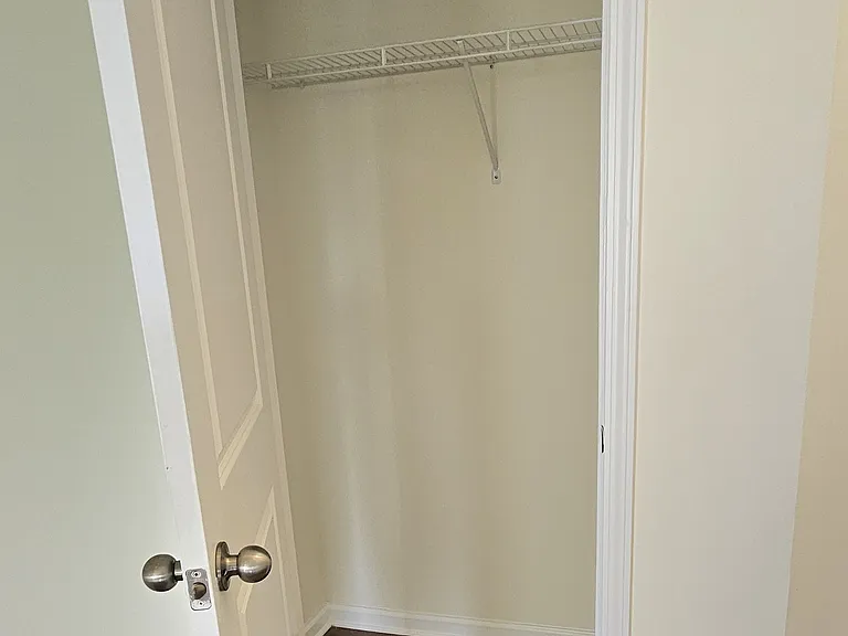 401 Bear Tree Ct — Photo 18
