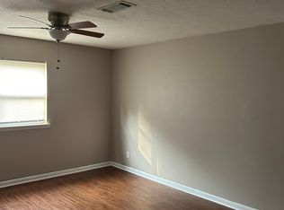 205 S Linden St APT 7B, Cabot, AR 72023