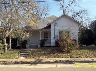 140 N Locust St, McComb, MS 39648