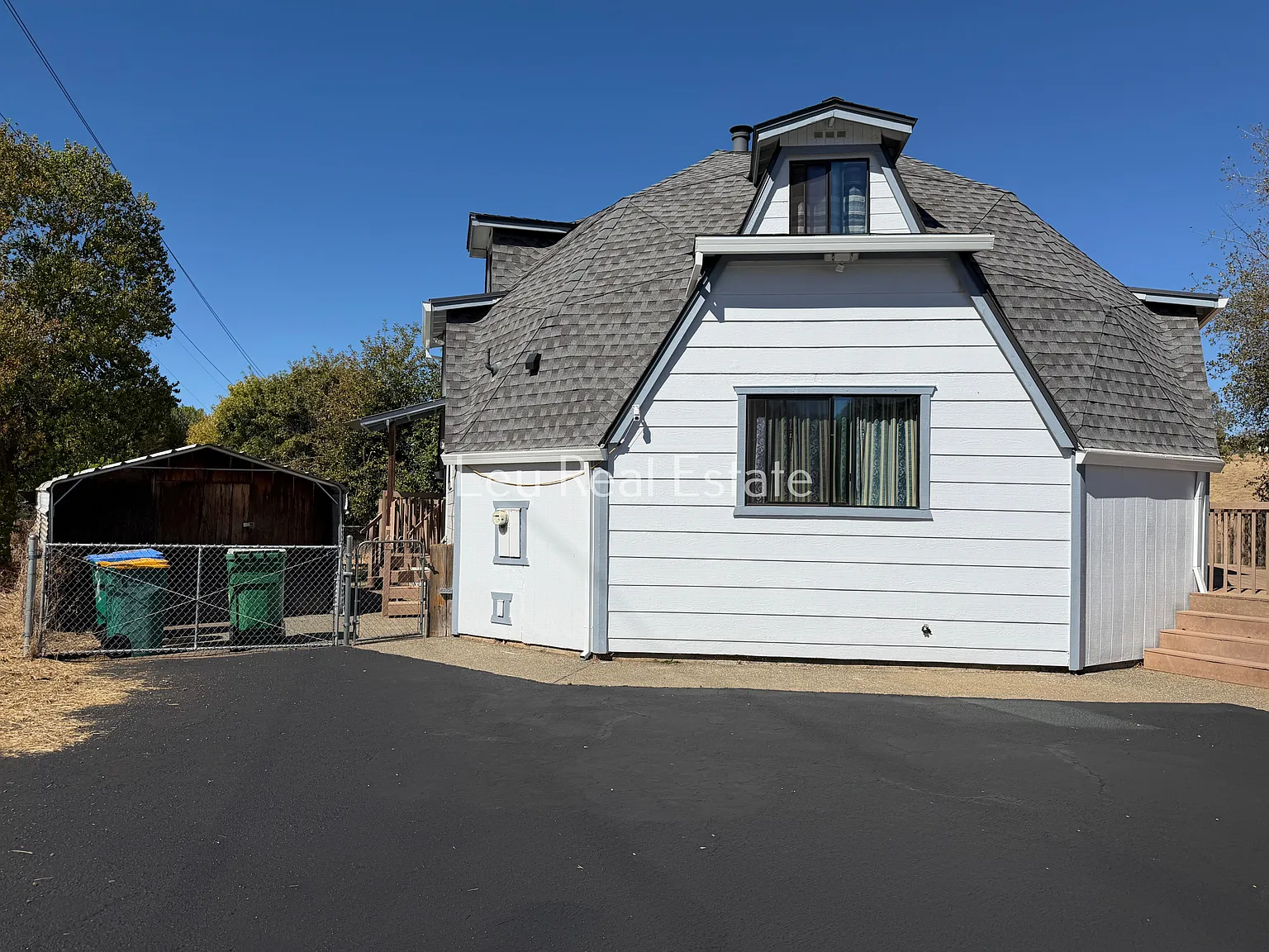 4 bed, 2.5 bath, 1675 sqft, $3,000 — Photo 3