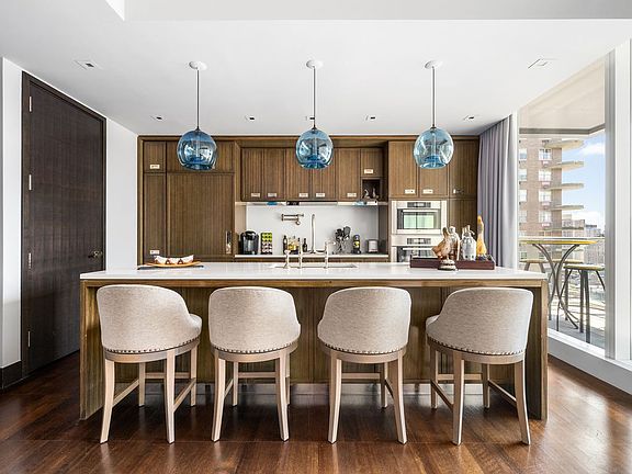 2nd image of 151 E 85th St APT 17G