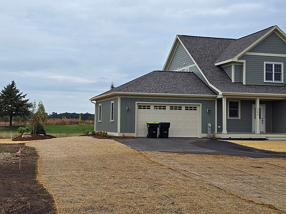 2nd image of 5238 Cobblestone Cir #22
