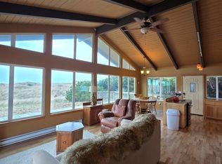 1902 NW Oceania Dr, Waldport, OR 97394