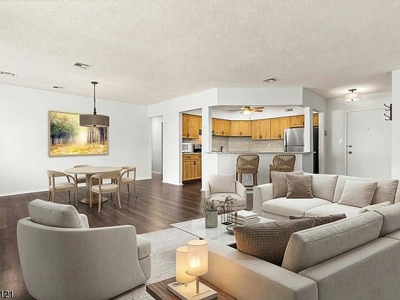 5th image of 244 Drake Ln