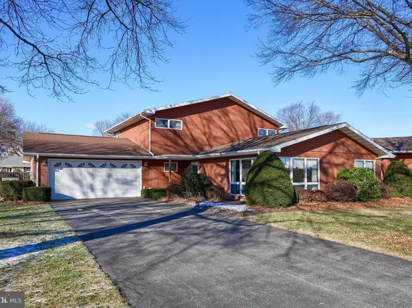 24 Wellington Blvd, Reading, PA 19610