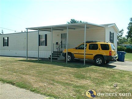 Nice remodeled 2002 mobile home on rented lot