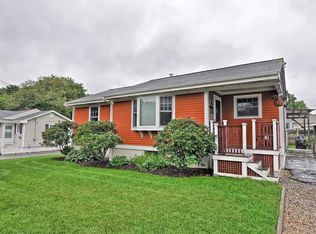 123 Cypress Ave, Tiverton, RI 02878
