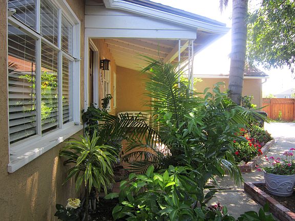 5th image of 8702 Sylmar Ave