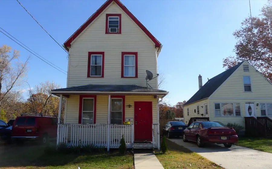 208 Whittaker St photo 1