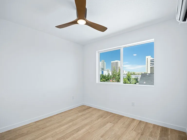 307 Pine St — Photo 15