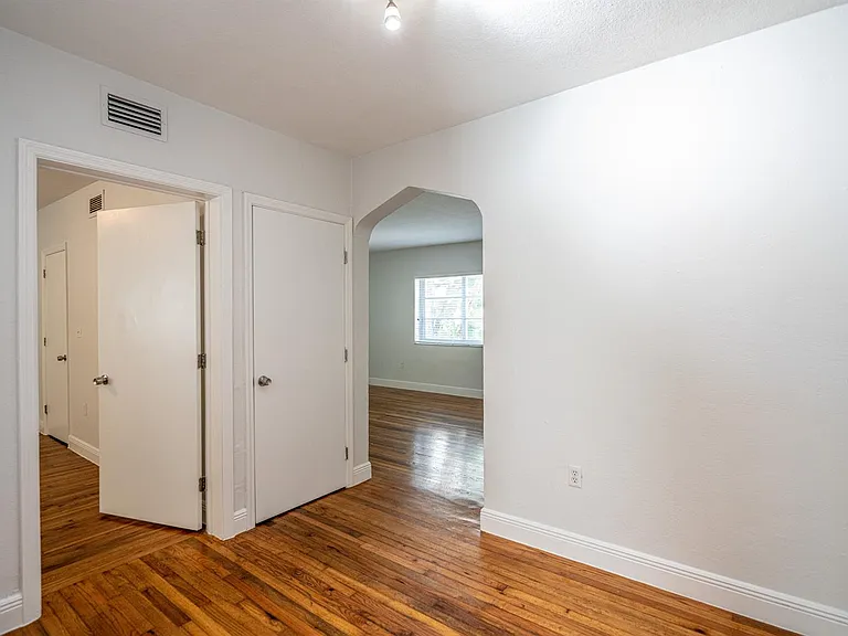1011 Bay Dr #106 — Photo 14