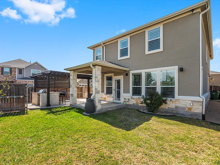 100 Speckle Park Dr — Photo 4