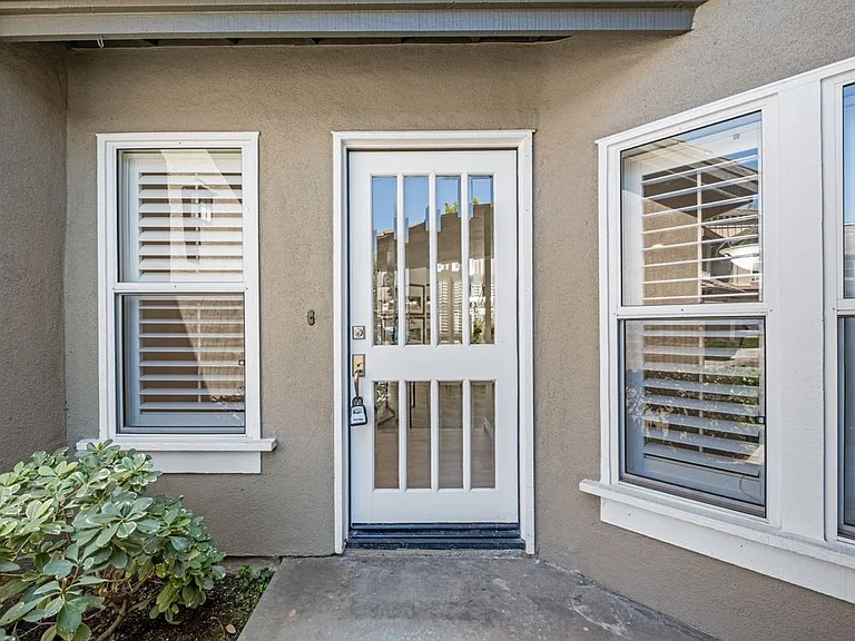 54 Cameray Hts — Photo 2