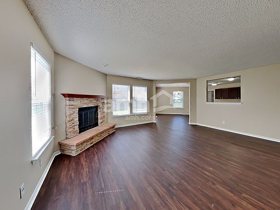 3rd image of 10407 W Waverly Dr
