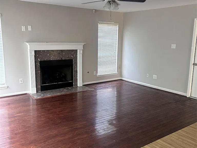 1606 Misty Fawn Ln — Photo 3
