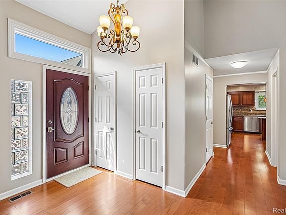 4th image of 1781 S Shore Dr
