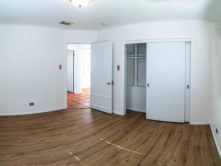 2460 Jordan Rd — Photo 10