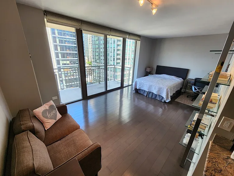 630 N State St #1801 — Photo 2