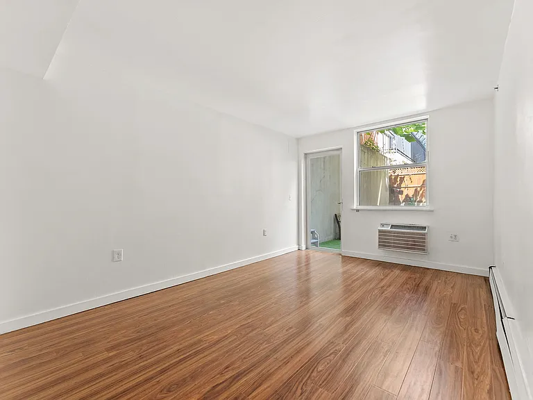 303 W 146th St #1R — Photo 9