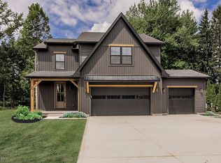29028 W Brockway Dr, Westlake, OH 44145