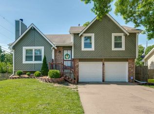 5801 SW 16th St, Topeka, KS 66604