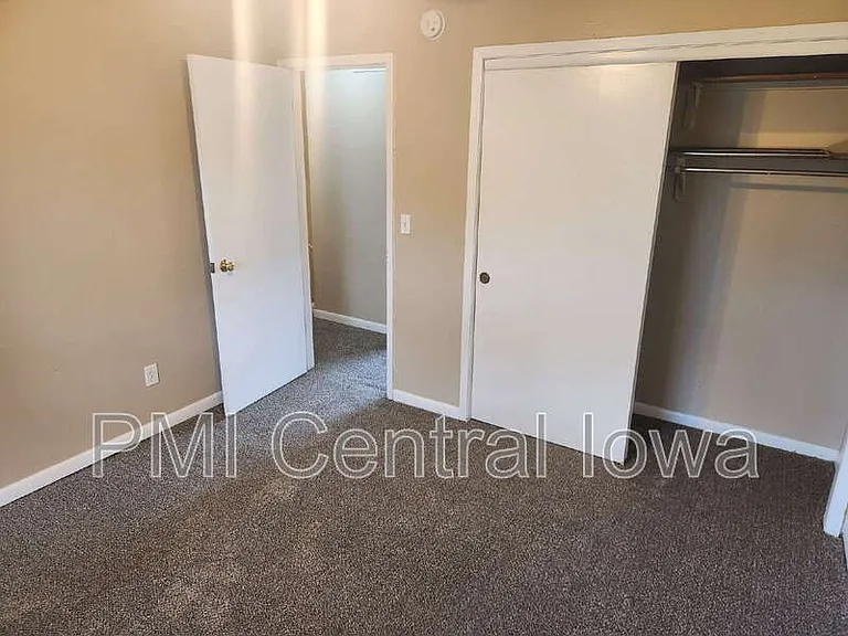 1010 Linden Dr — Photo 9