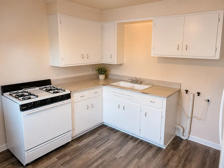 4205 N Locust St — Photo 15