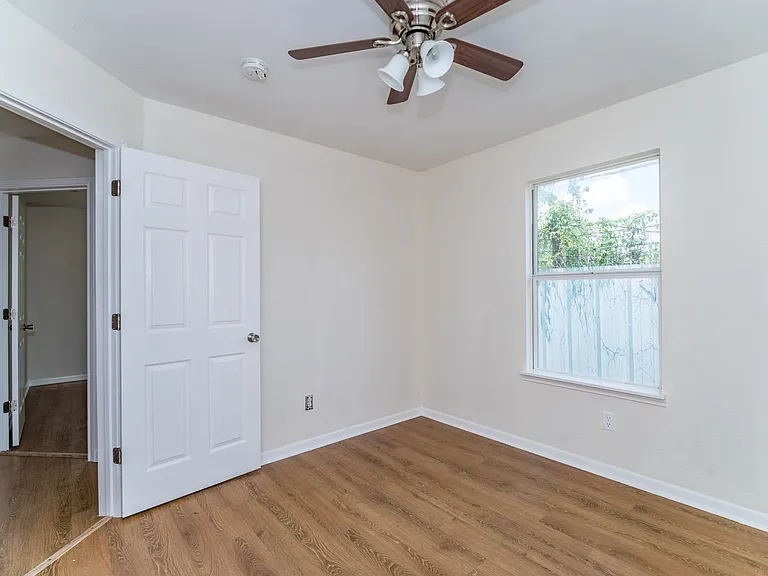 610 Virginia Blvd #2 — Photo 9