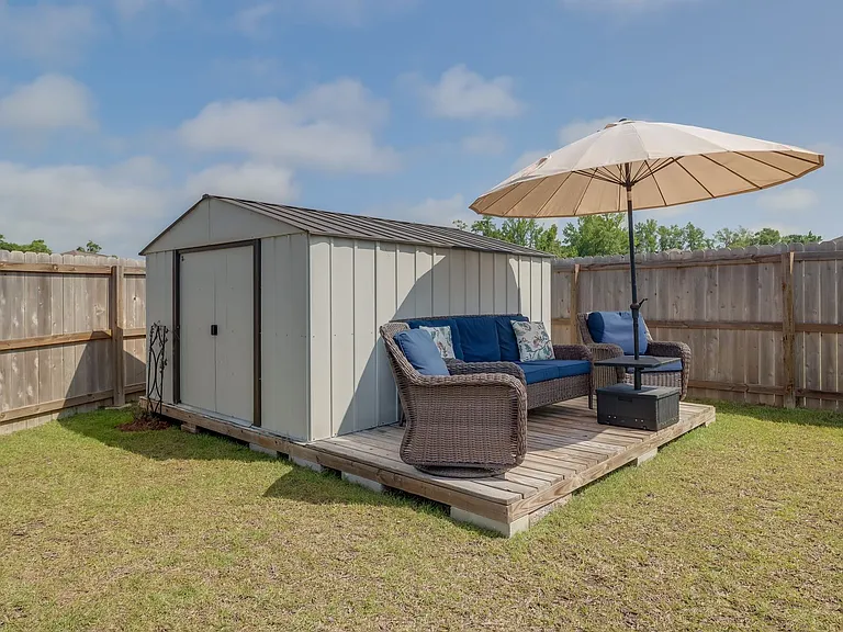 1033 Enclave Cir — Photo 22
