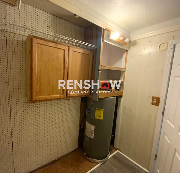 30 Trader Ln — Photo 12