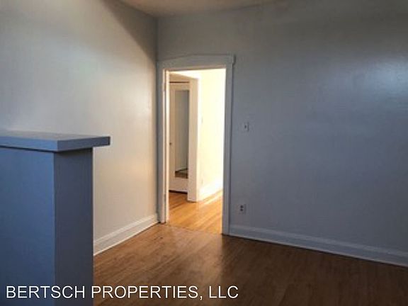 3rd image of 4448 N Western Ave APT 3B
