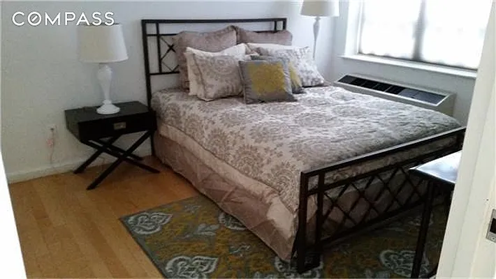 Rented by Compass | media 51