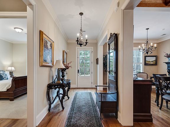 5th image of 3011 Oakleigh Manor Ln