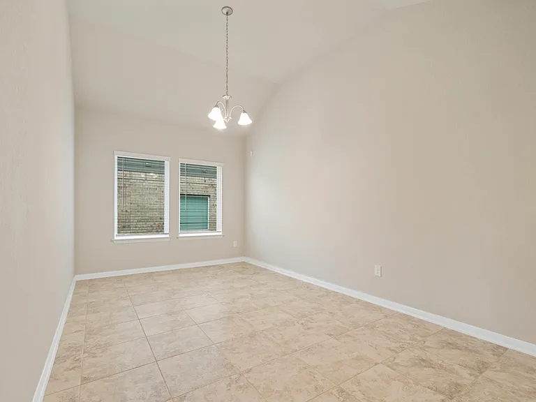8907 Arundal Gdn — Photo 11