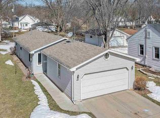 1210 11th Ave, Green Bay, WI 54304