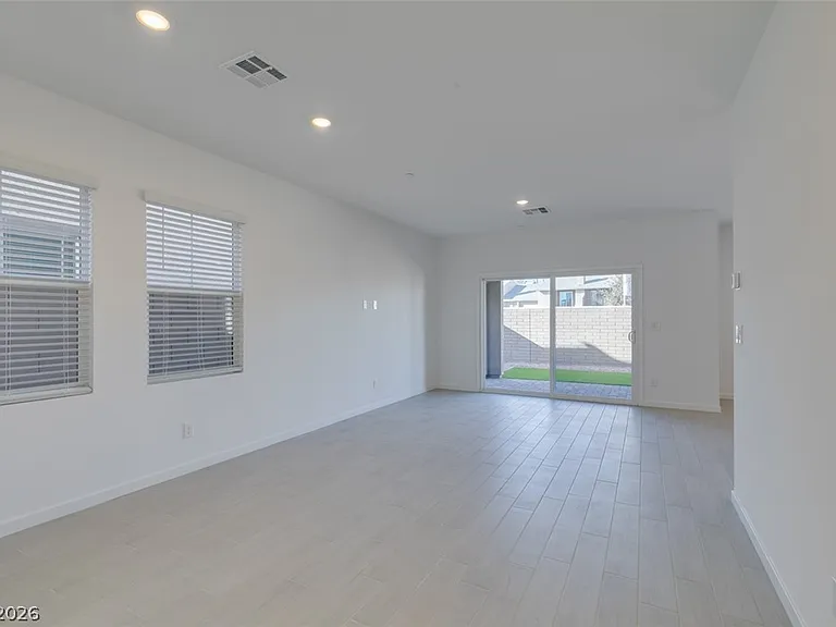 405 Isla Enclave Way — Photo 5