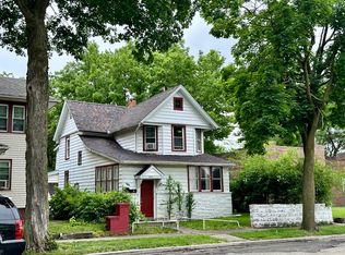 376 S Harrison Ave, Kankakee, IL 60901