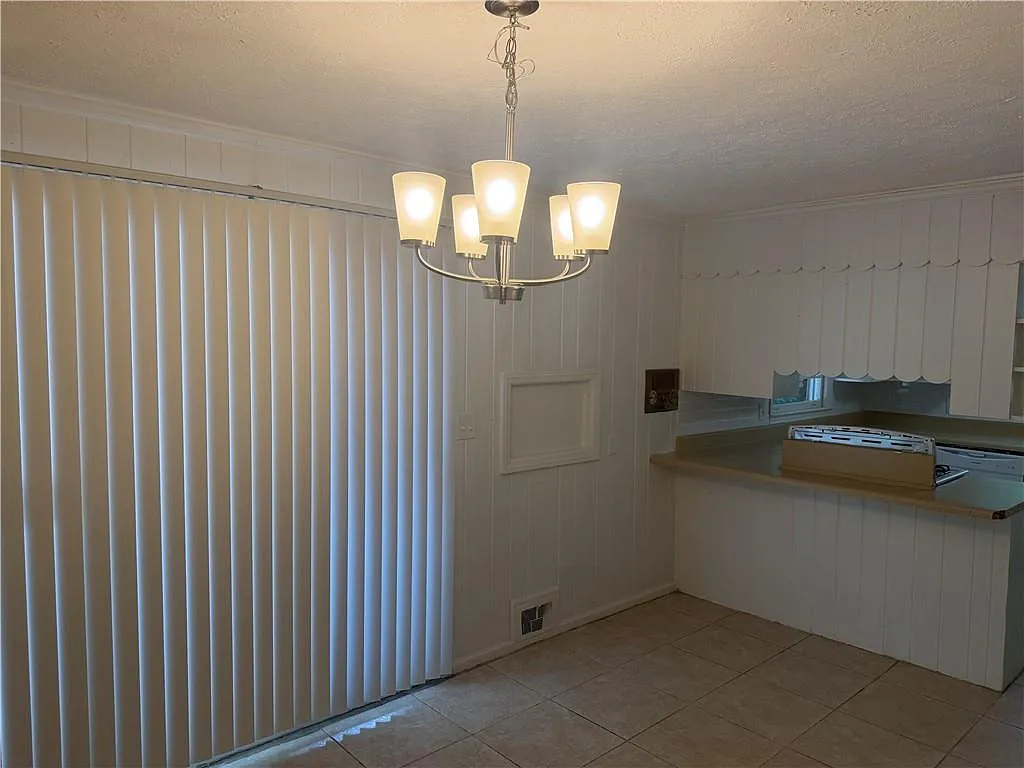 3 bed, 2.0 bath, 1460 sqft, $1,850 — Photo 4