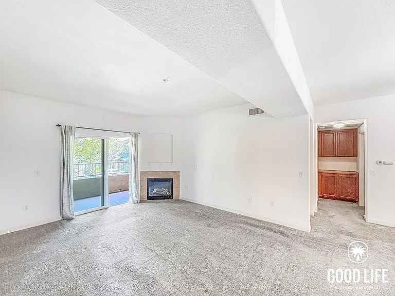 7671 Mission Gorge Rd #106 — Photo 3