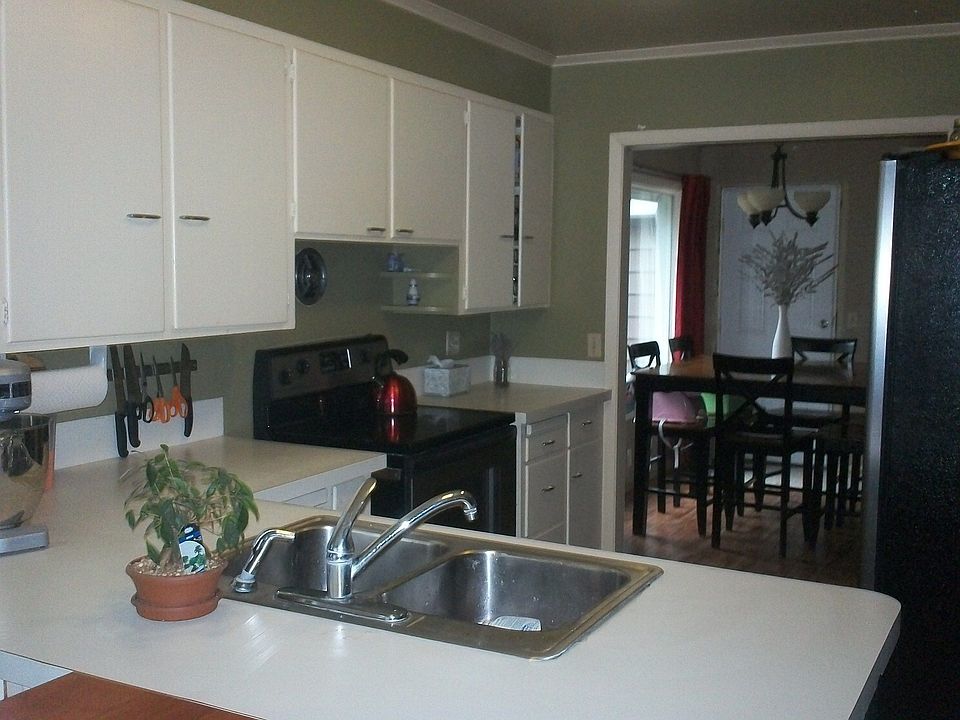 2nd image of 268 S 3 E