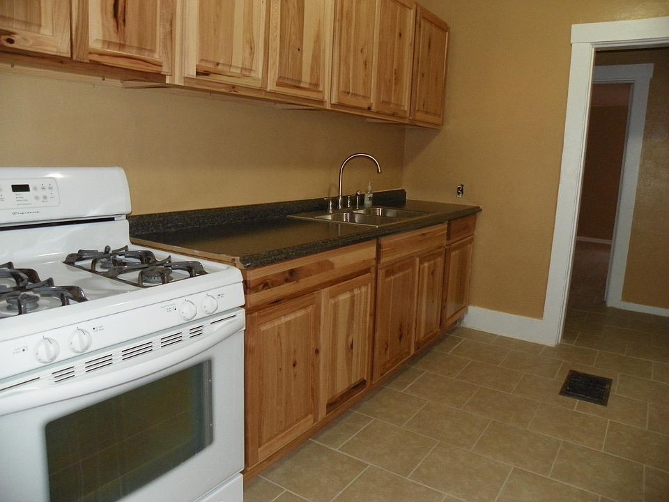 1st image of 108 Columbia Dr SE APT 9