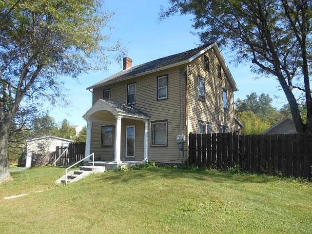 4236 Clover Hollow Rd photo 1
