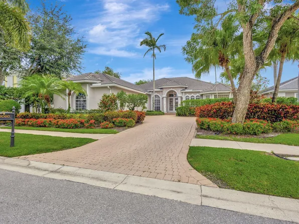9060 Lakes Boulevard, West Palm Beach, FL 33412
