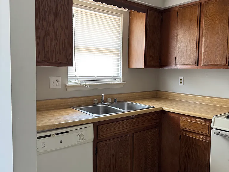 3712 Hacker Ct #3 — Photo 8